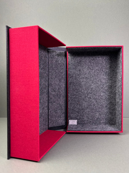 Harry Potter and the Deathly Hallows - J.K Rowling