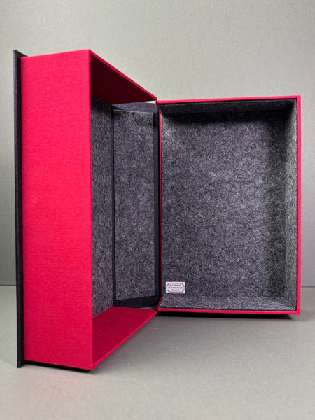 Harry Potter and the Deathly Hallows - J.K Rowling